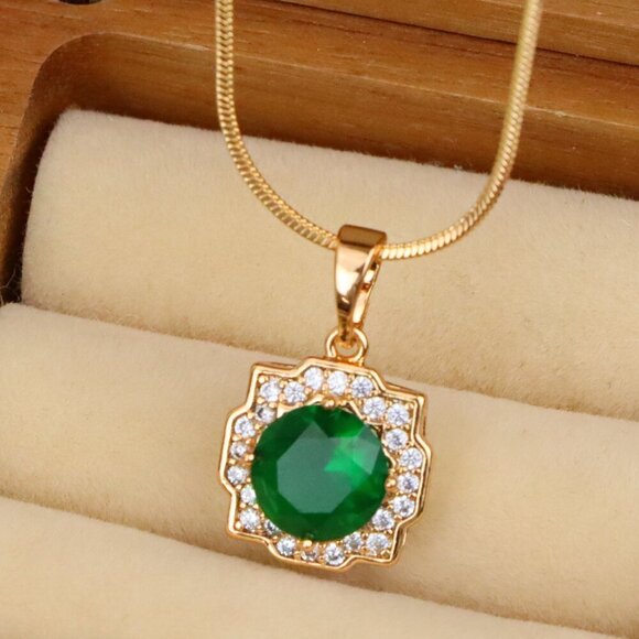 "Green Round-Cut Pendant with Halo in Rose Gold, XPPT1634 - Picture 1 of 13
